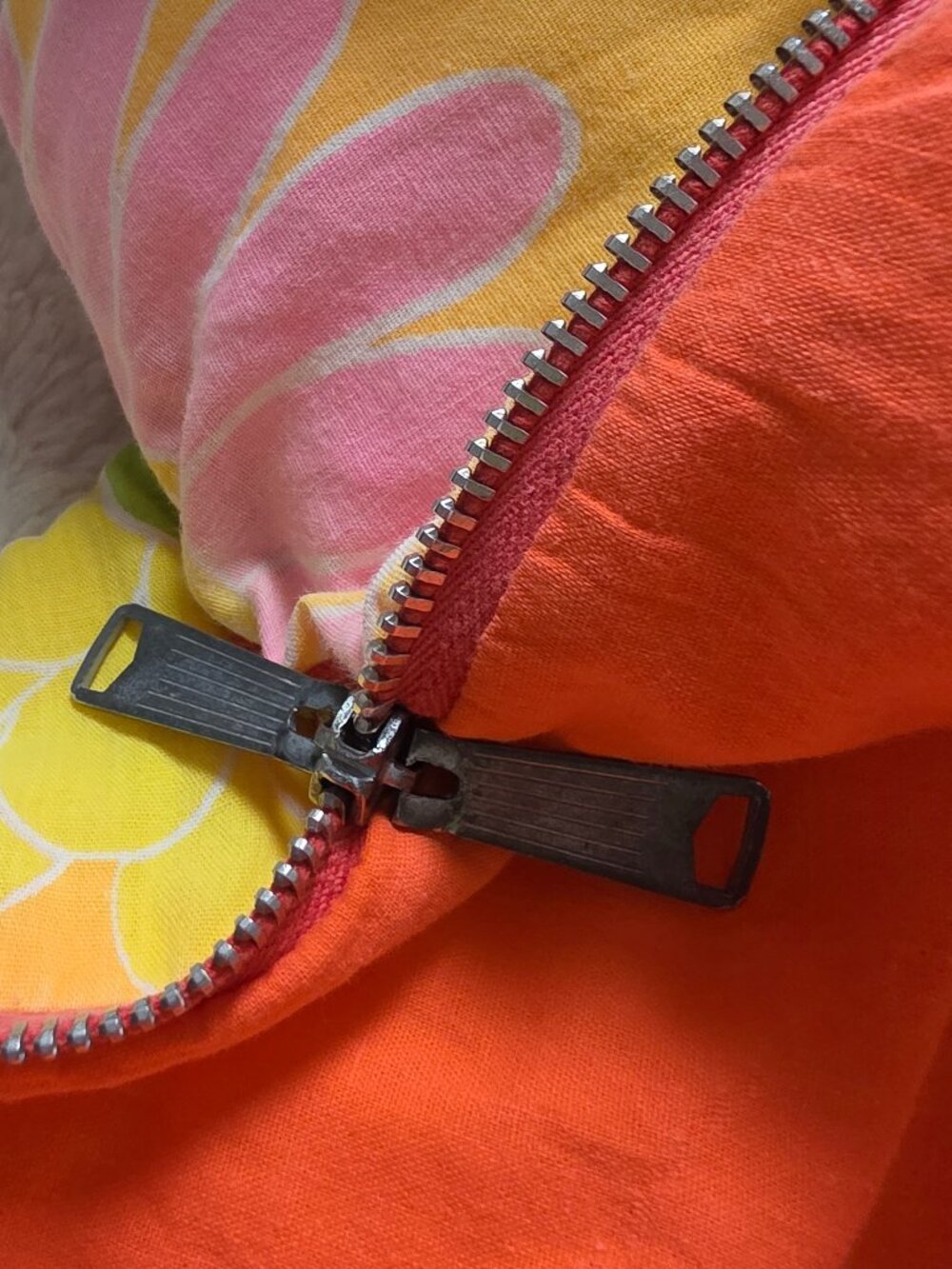 VTG 1970s Sears Dura-Puff Floral Sleeping Bag Blanket Orange Pink Green Daisy - Picture 9 of 10